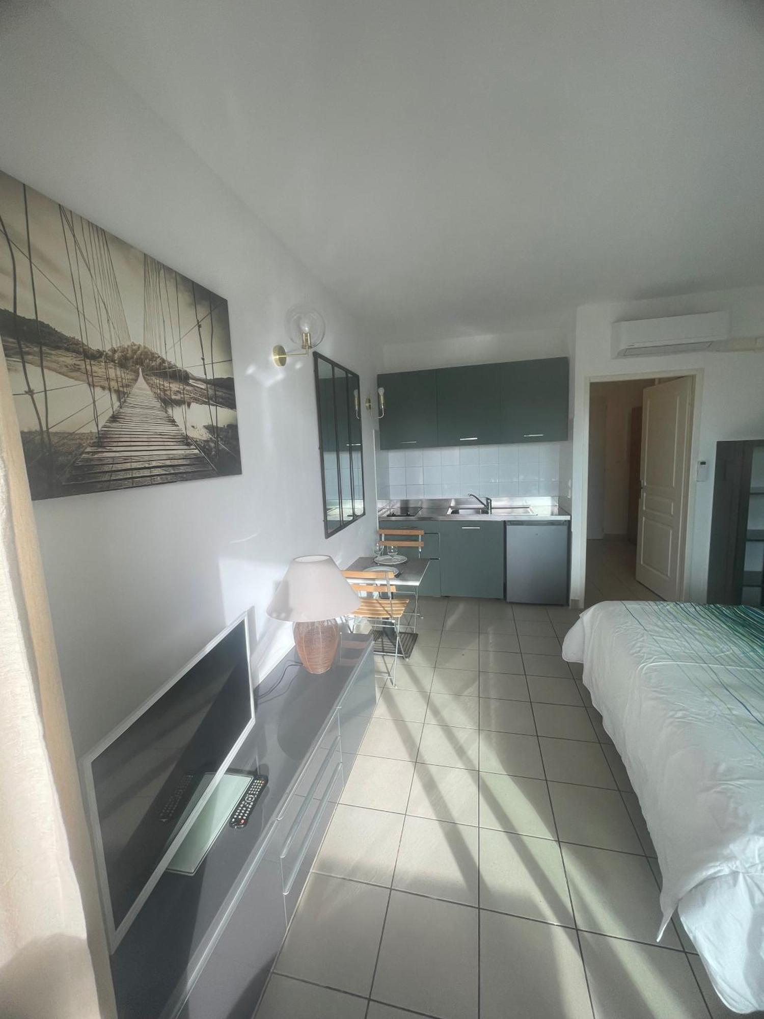 Studio 28 M2 Porticcio Centre 外观 照片